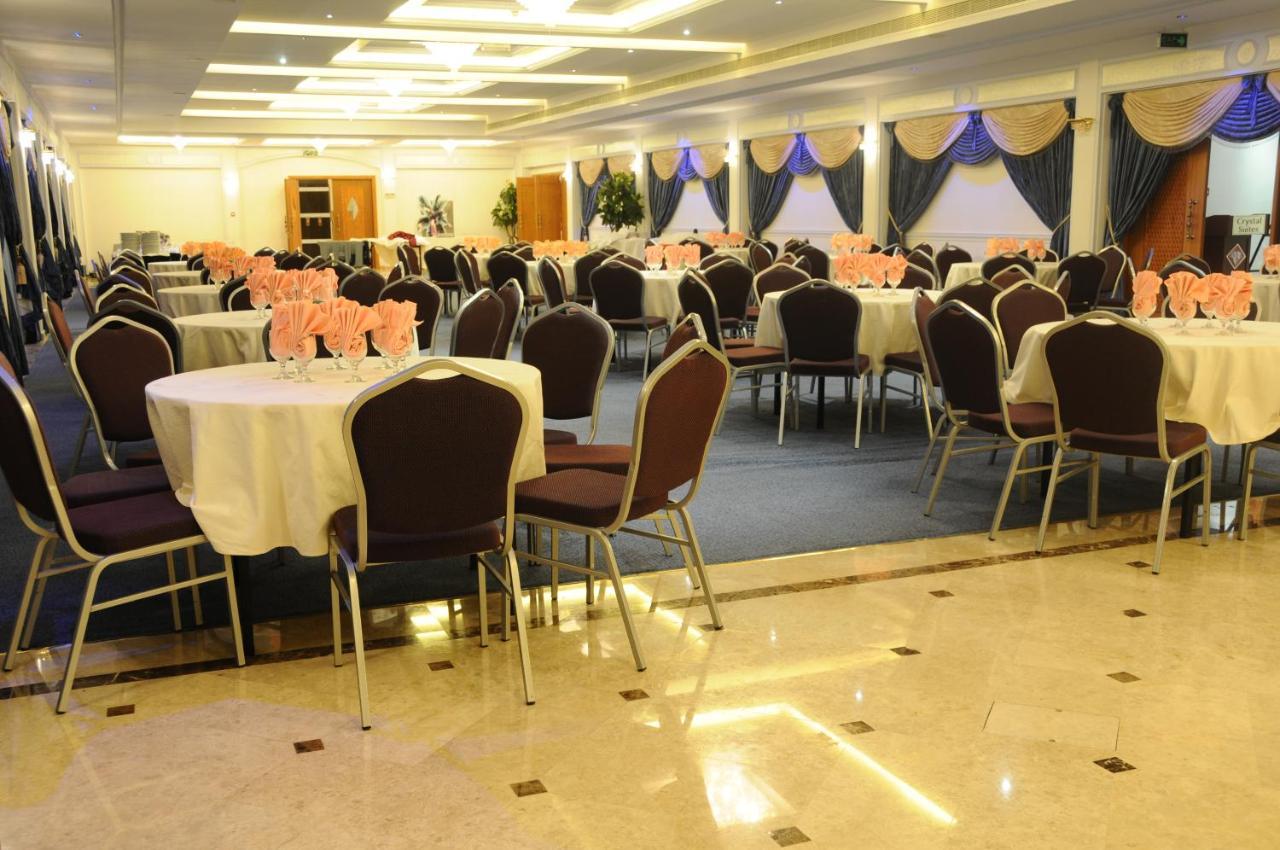 Johny International Hotel Muskat Bagian luar foto